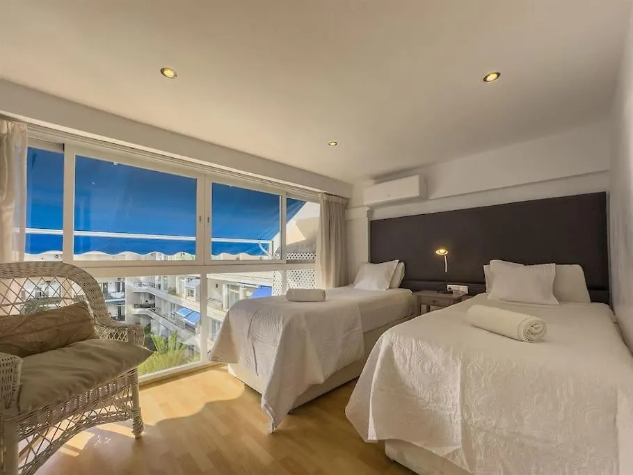 Skol 208A First Line Beach West Facing Duplex Apa Marbella