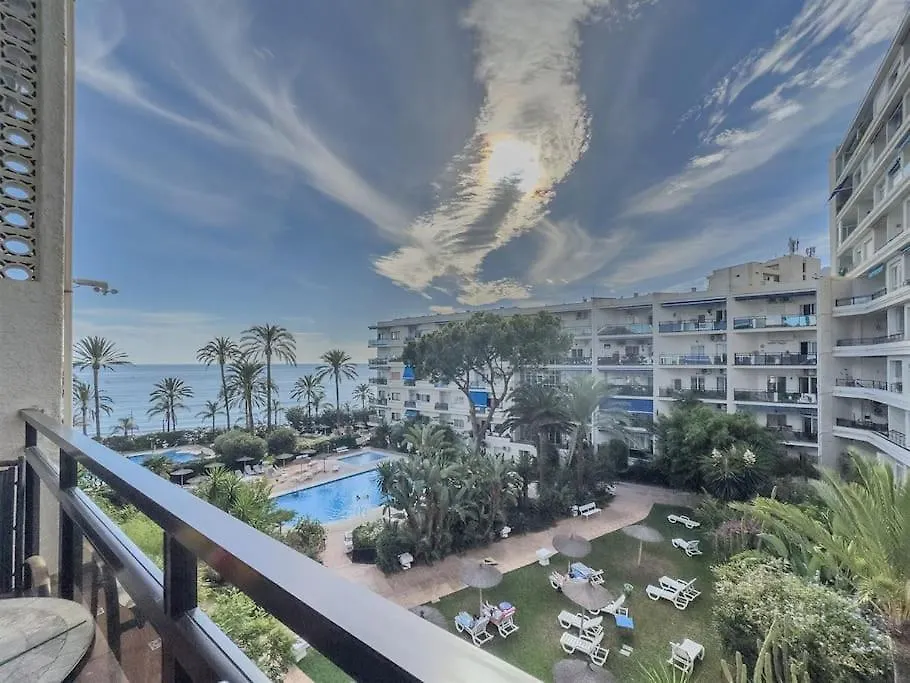 Skol 208A First Line Beach West Facing Duplex Apa Marbella Spanyolország